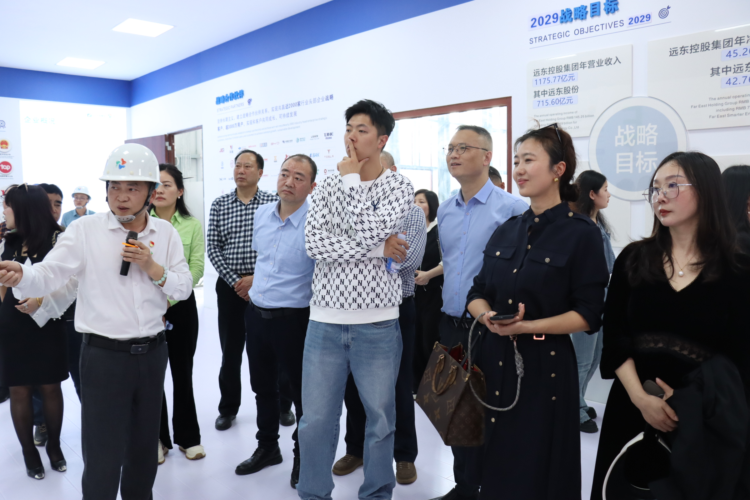 6727430a52d676945cb4cc802685eed.jpg 6727430a52d676945cb4cc802685eed.jpg